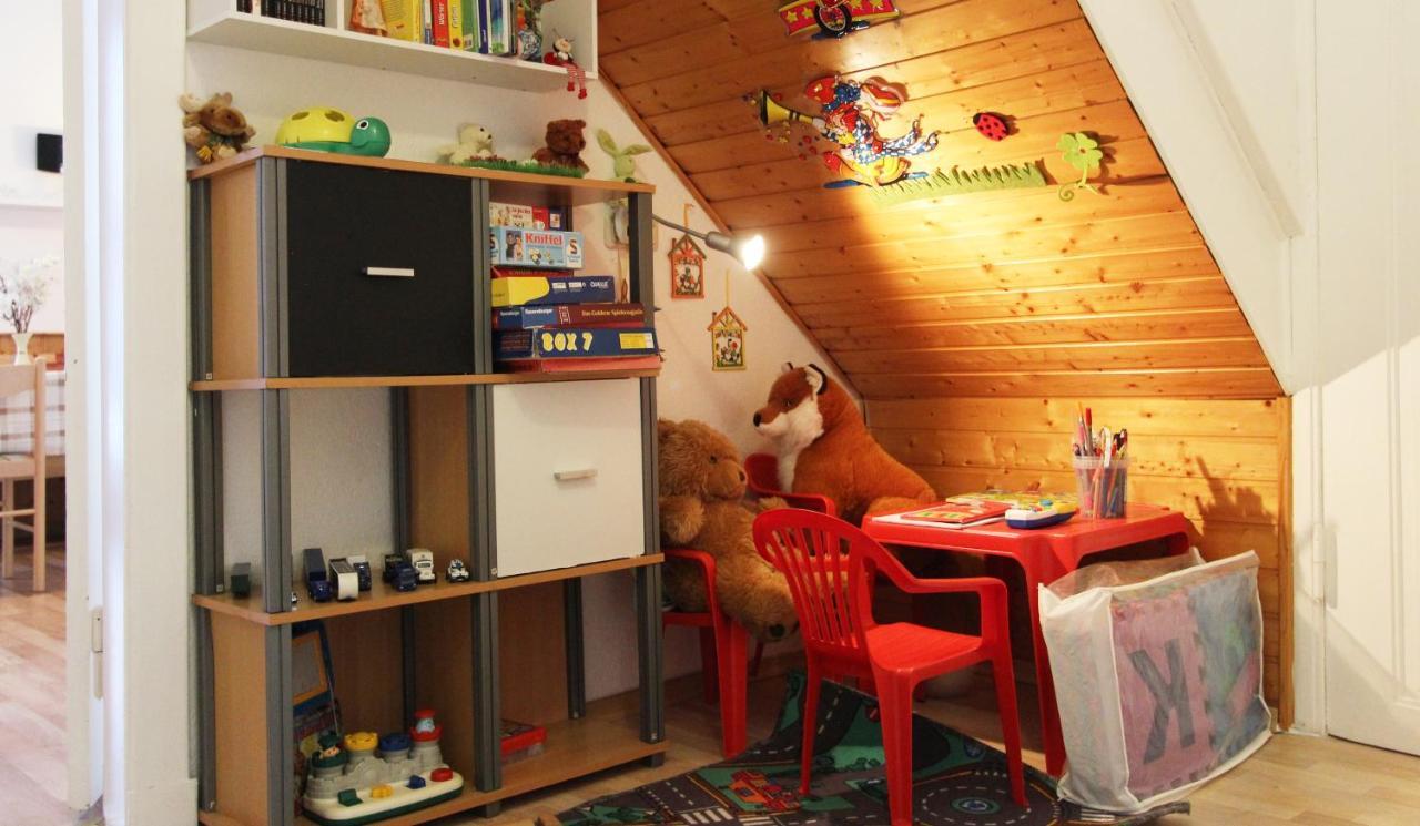 Ferienwohnung Familienwohnung Kröpelin エクステリア 写真
